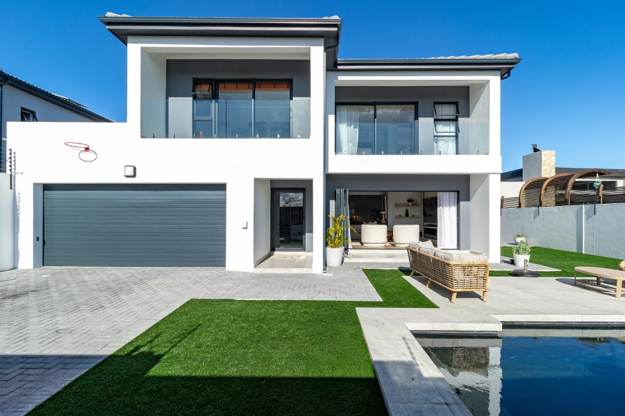 To Let 4 Bedroom Property for Rent in Sandown Estate Western Cape